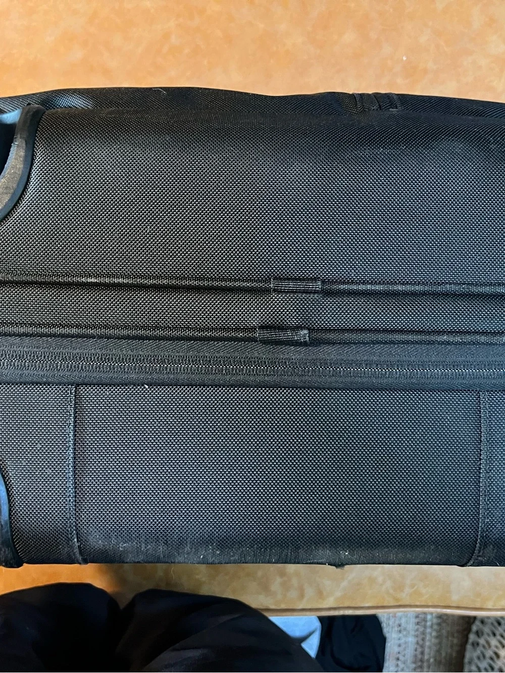 Tumi Black Travel Spinner Briefcase/Small Carry-on Suitcase with Front Pockets